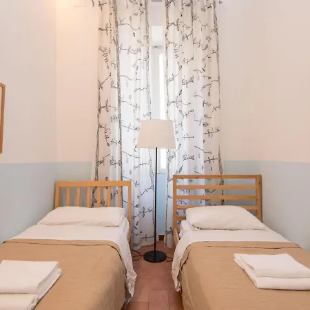 Locazione Turistica Corso Central-2 Διαμέρισμα